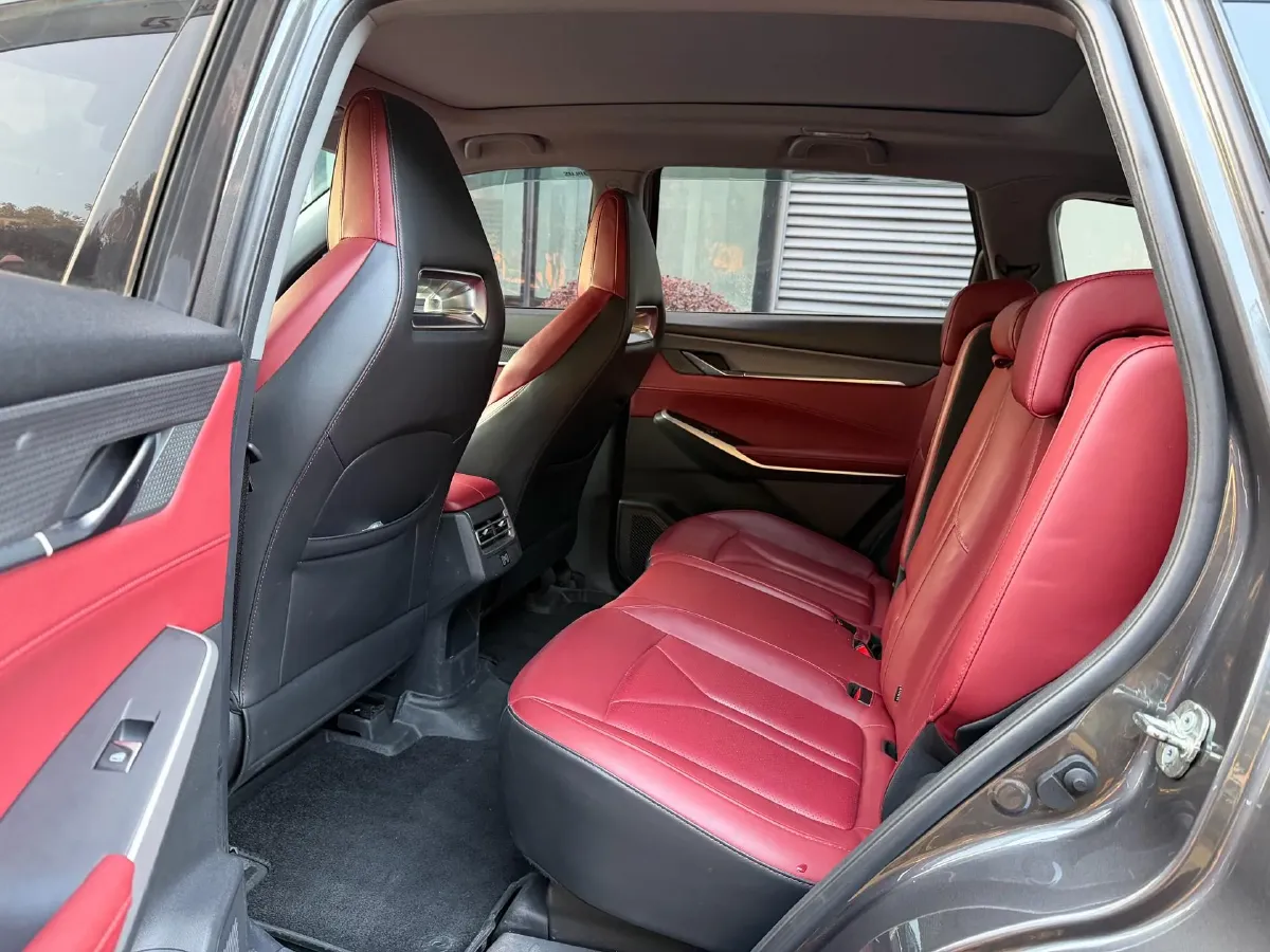 2022 ChangAn CS75 Plus 2.0T 233HP L4 8AT,autocango,china used car exporter,china ev exporter,chinese used car exporter,chinese used ev exporter