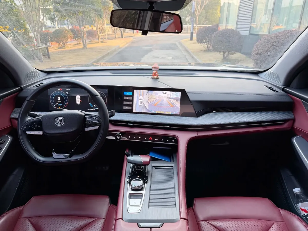 2022 ChangAn CS75 Plus 2.0T 233HP L4 8AT,autocango,china used car exporter,china ev exporter,chinese used car exporter,chinese used ev exporter