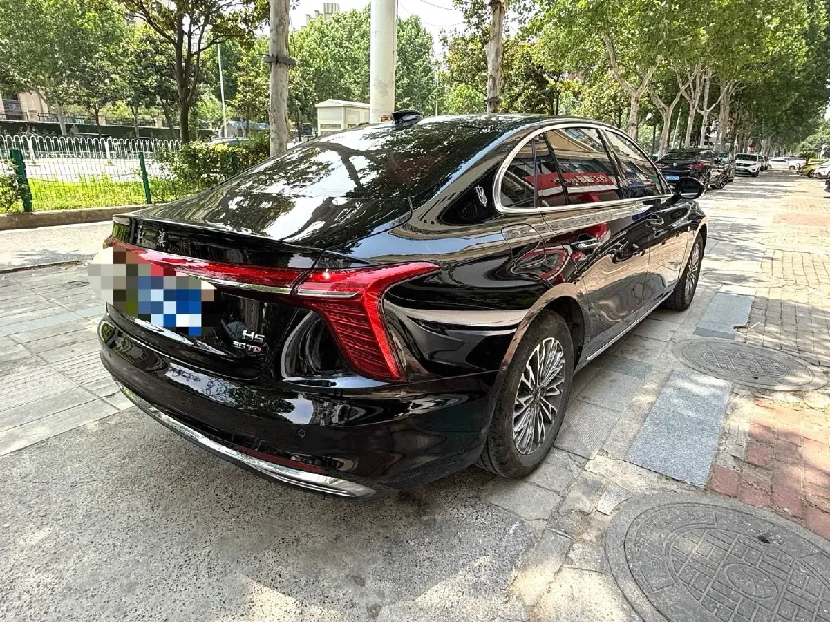 2023 HongQi H5 2.0T 224HP L4 8AT,autocango,china used car exporter,china ev exporter,chinese used car exporter,chinese used ev exporter