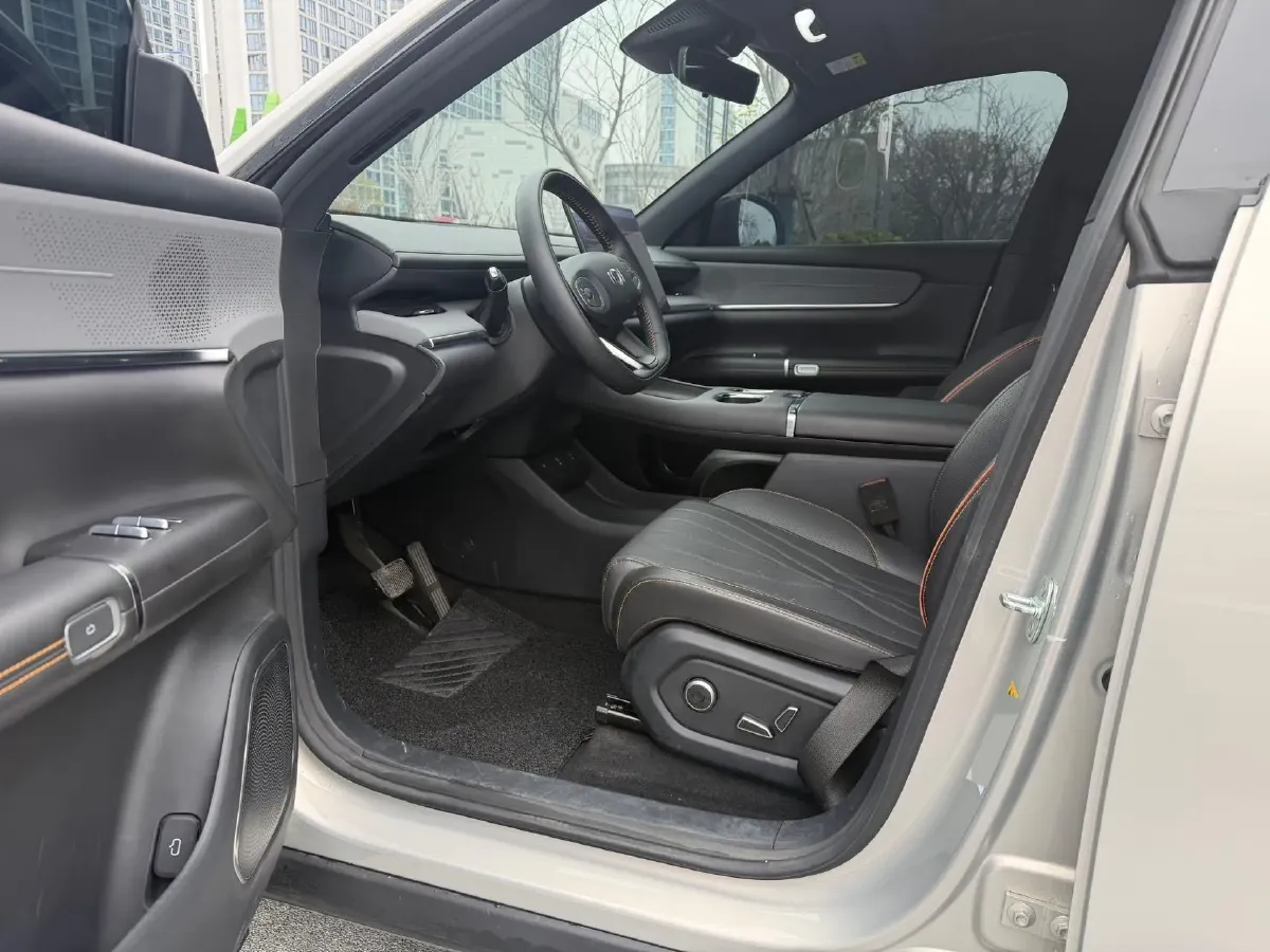 2025 ChangAn QiYuan Q07 1.5T 150HP L4 E-CVT PHEV,autocango,china used car exporter,china ev exporter,chinese used car exporter,chinese used ev exporter