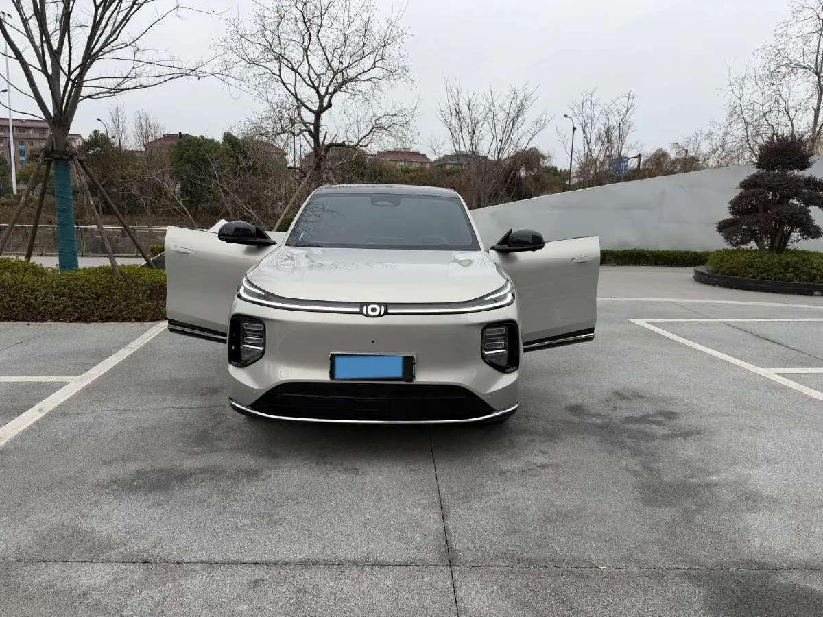 2025 ChangAn QiYuan Q07 1.5T 150HP L4 E-CVT PHEV,autocango,china used car exporter,china ev exporter,chinese used car exporter,chinese used ev exporter