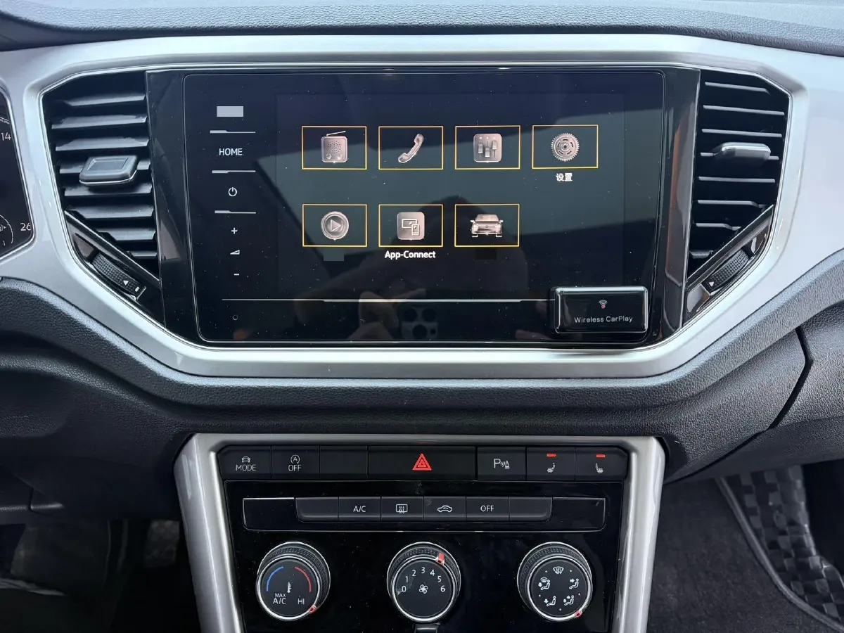 2021 Volkswagen T-Roc 1.4T 150HP L4 7DCT,autocango,china used car exporter,china ev exporter,chinese used car exporter,chinese used ev exporter