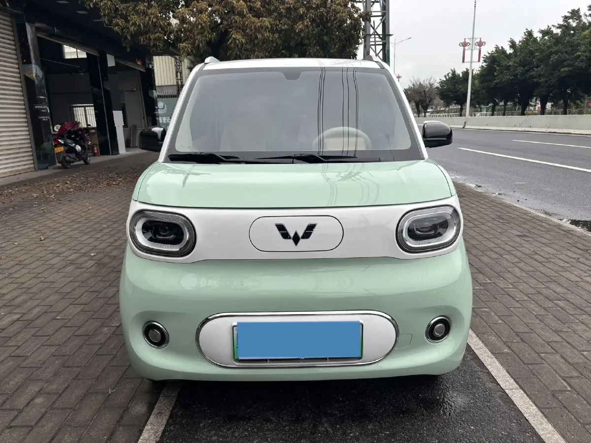 2024 WuLing HongGuang MINI EV BEV 17.3KWH,autocango,china used car exporter,china ev exporter,chinese used car exporter,chinese used ev exporter