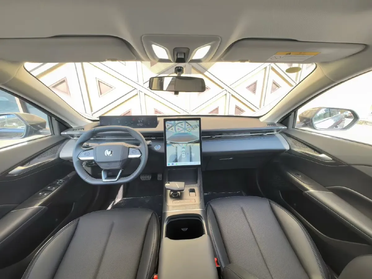 2025 ChangAn Eado 1.5T 192HP L4 7DCT,autocango,china used car exporter,china ev exporter,chinese used car exporter,chinese used ev exporter