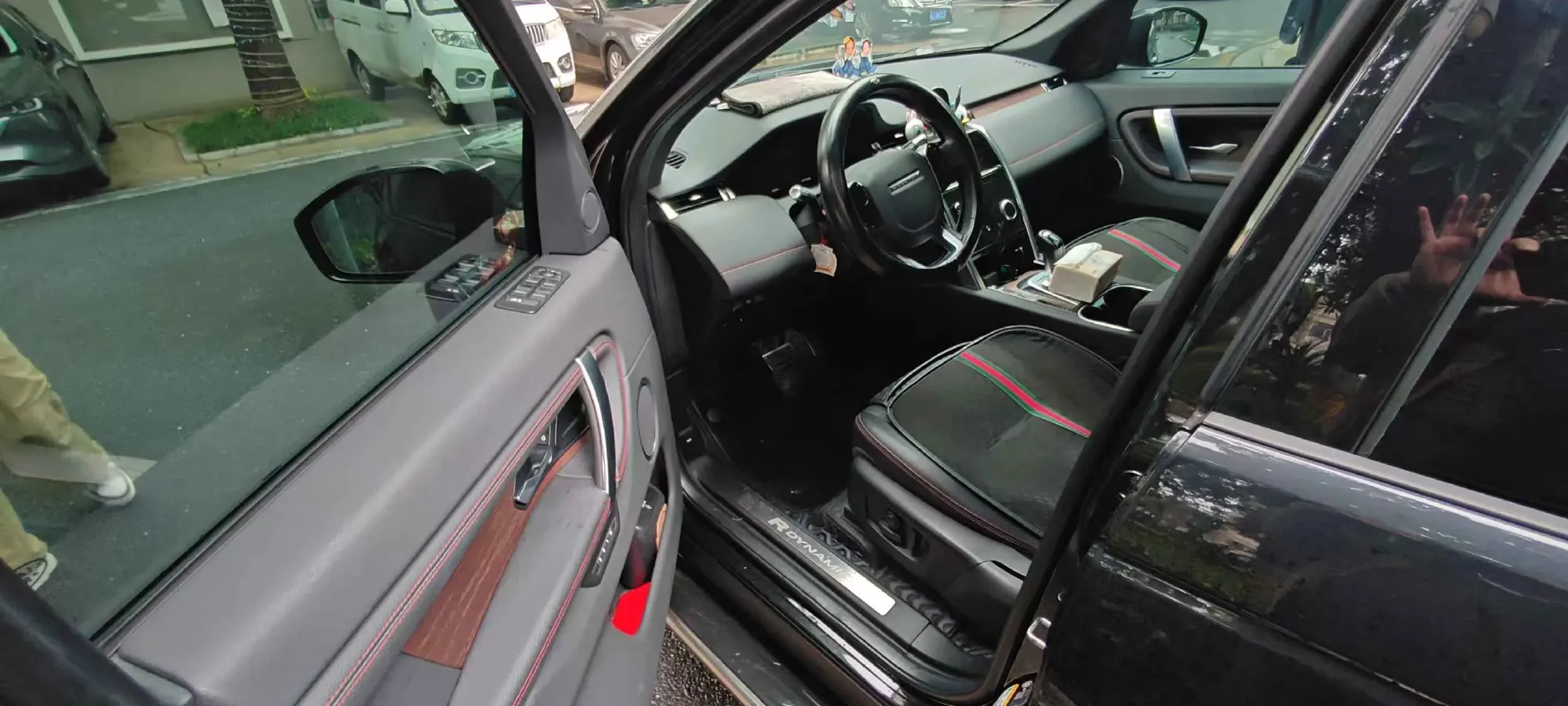 2020 Land Rover Discovery Sport 2.0T 249HP L4 9AT,autocango,china used car exporter,china ev exporter,chinese used car exporter,chinese used ev exporter