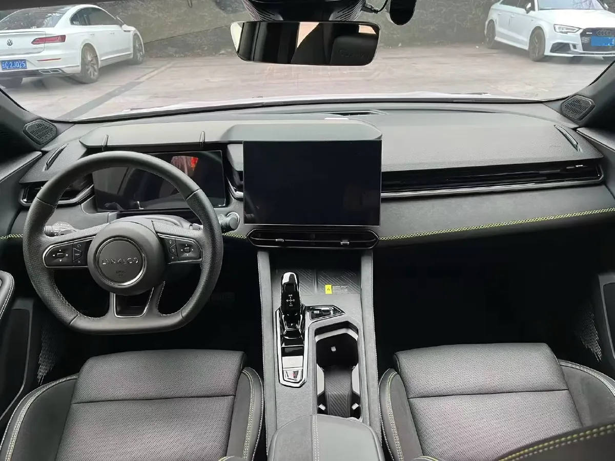 2023 MAXUS G50 1.5T 181HP L4 7DCT,autocango,china used car exporter,china ev exporter,chinese used car exporter,chinese used ev exporter