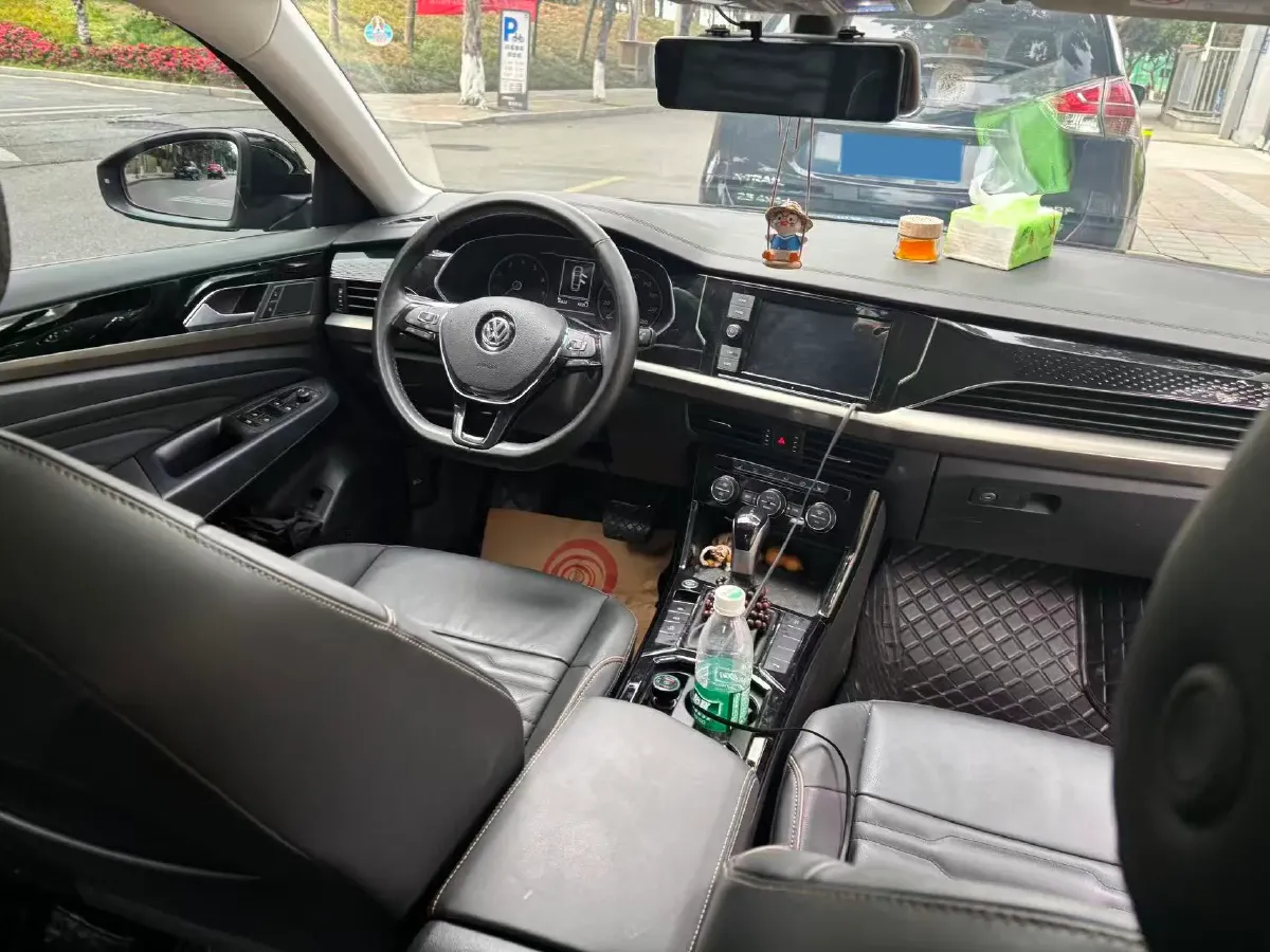 2019 Skoda Kodiak 2.0T 186HP L4 7DCT,autocango,china used car exporter,china ev exporter,chinese used car exporter,chinese used ev exporter