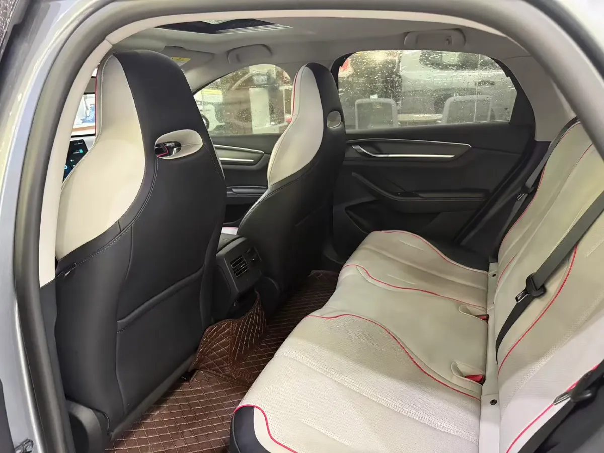 2022 Roewe RX5 MAX 1.5T 181HP L4 6AT,autocango,china used car exporter,china ev exporter,chinese used car exporter,chinese used ev exporter