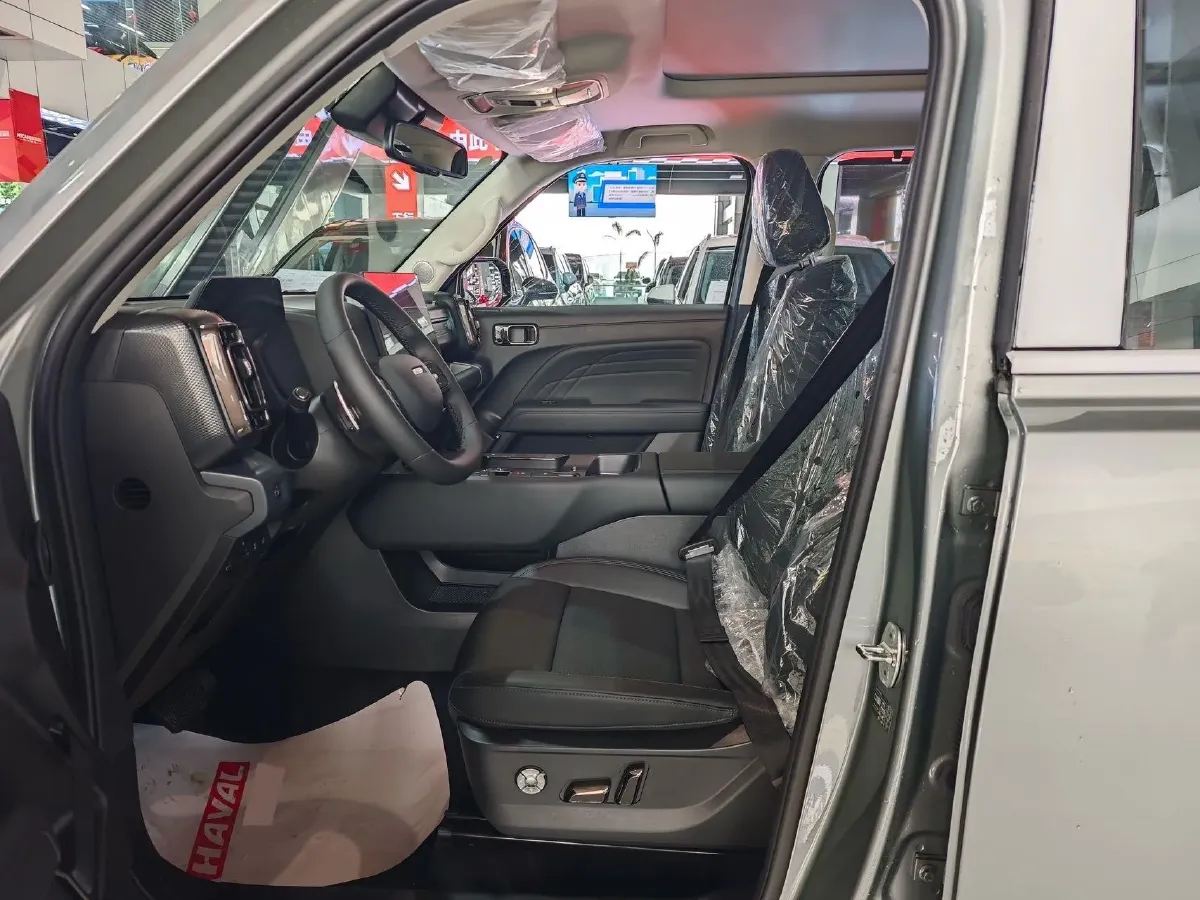 2025 Haval Raptor 2.0T 238HP L4 9DCT,autocango,china used car exporter,china ev exporter,chinese used car exporter,chinese used ev exporter