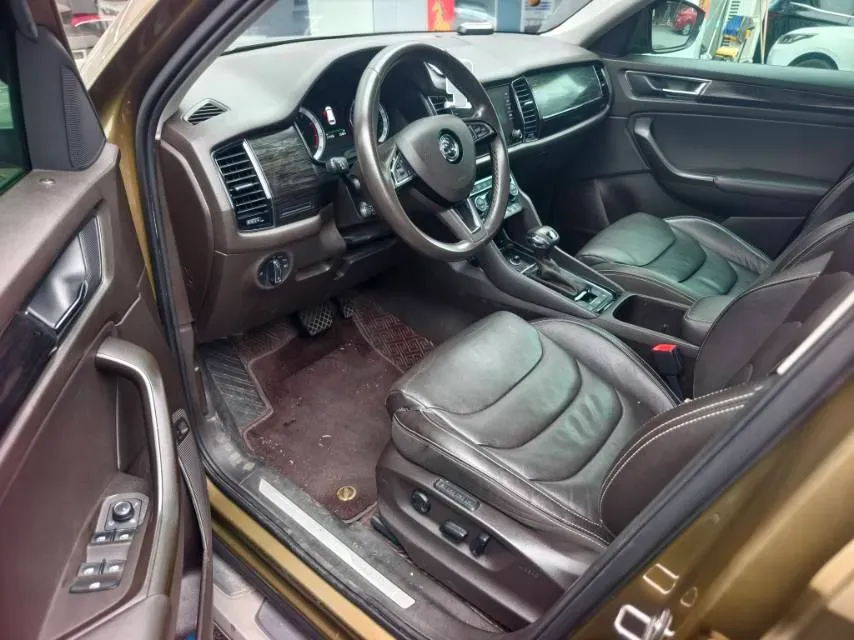 2017 Skoda Kodiak 2.0T 220HP L4 7DCT,autocango,china used car exporter,china ev exporter,chinese used car exporter,chinese used ev exporter