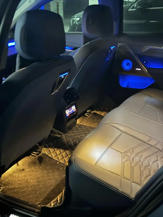 2024 BMW 5 Series 2.0T 258HP L4 8AT,autocango,china used car exporter,china ev exporter,chinese used car exporter,chinese used ev exporter