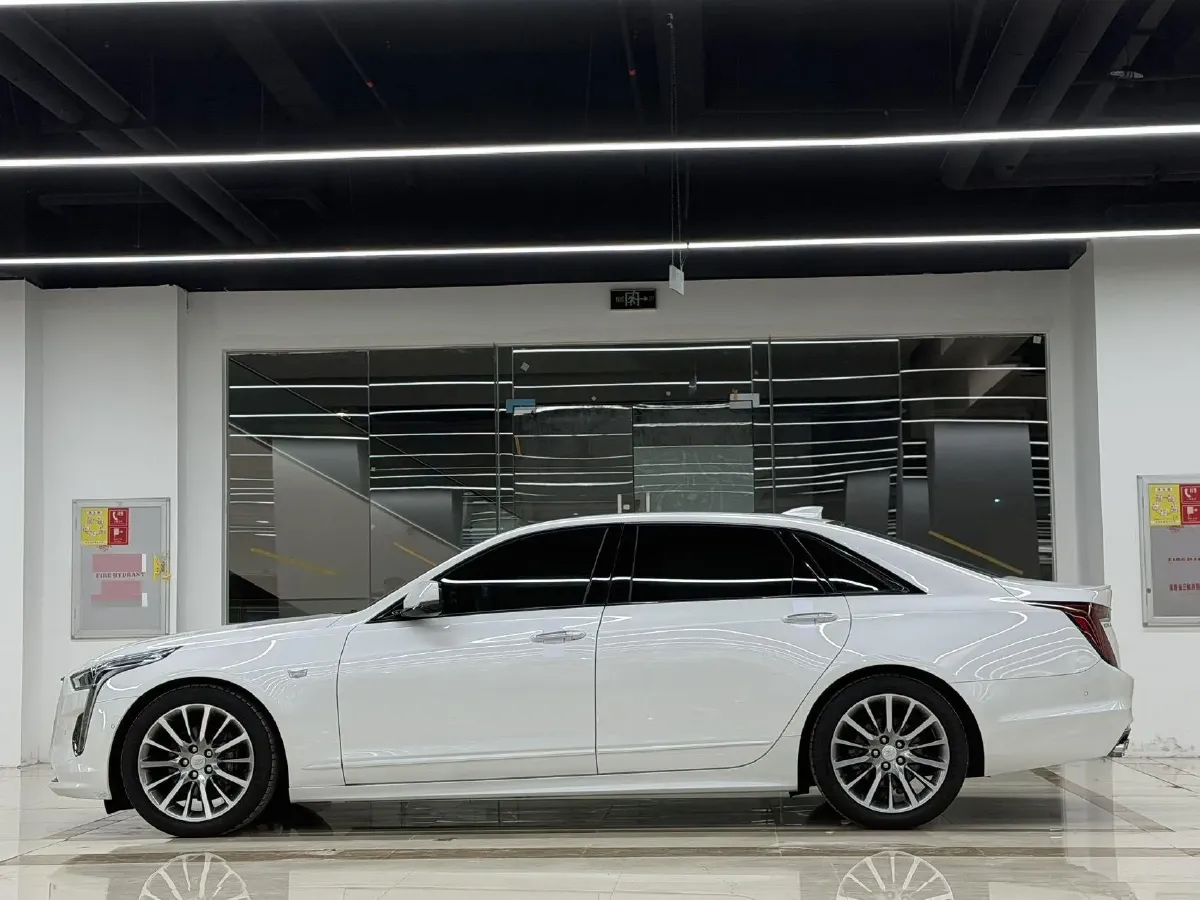 2020 Cadillac CT6 2.0T 241HP L4 10AT,autocango,china used car exporter,china ev exporter,chinese used car exporter,chinese used ev exporter