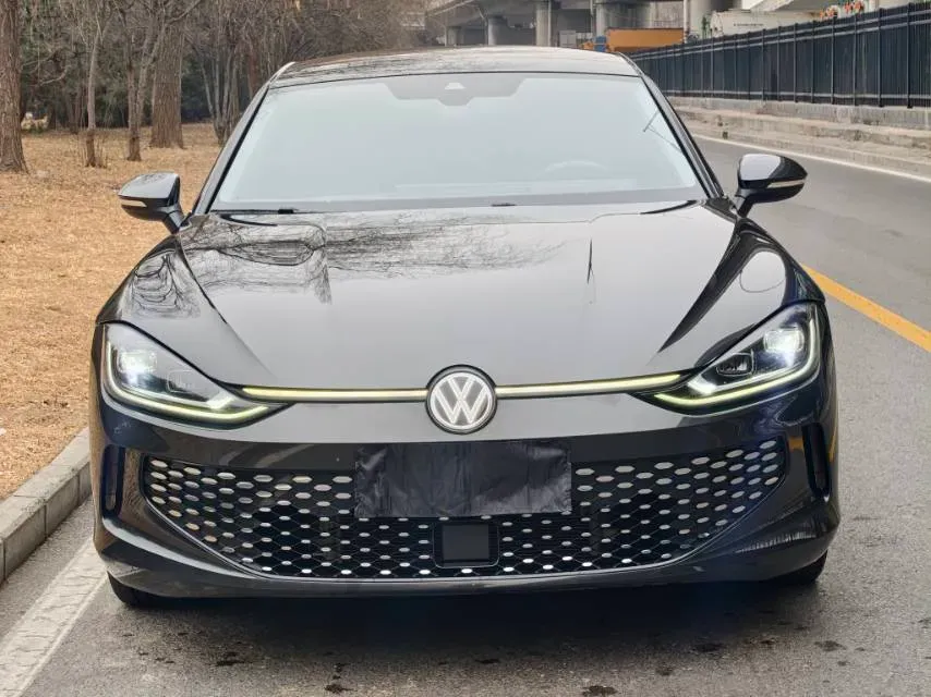 2024 Volkswagen Lamando 1.4T 150HP L4 7DCT,autocango,china used car exporter,china ev exporter,chinese used car exporter,chinese used ev exporter