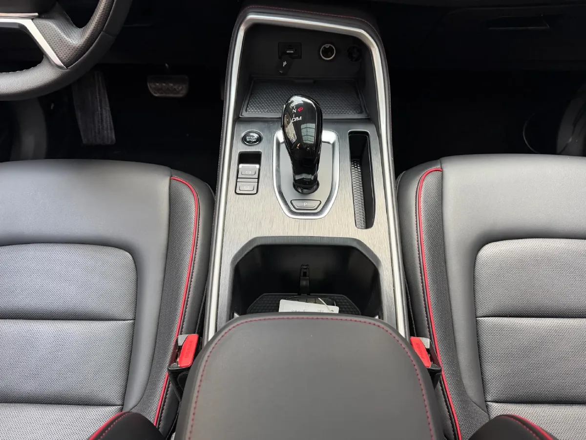 2021 Haval H6 1.5T 150HP L4 7DCT,autocango,china used car exporter,china ev exporter,chinese used car exporter,chinese used ev exporter