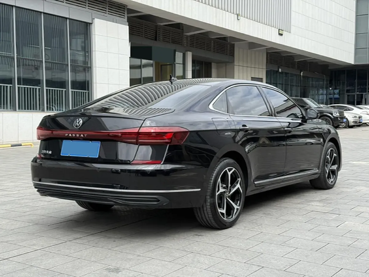 2025 Volkswagen Passat 2.0T 186HP L4 7DCT,autocango,china used car exporter,china ev exporter,chinese used car exporter,chinese used ev exporter