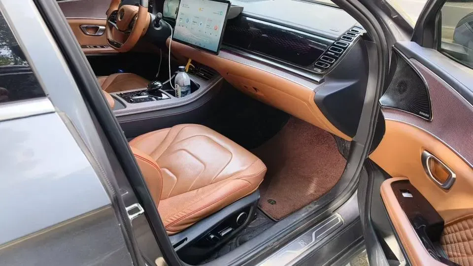 2022 Volkswagen Tiguan L 2.0T 186HP L4 7DCT,autocango,china used car exporter,china ev exporter,chinese used car exporter,chinese used ev exporter