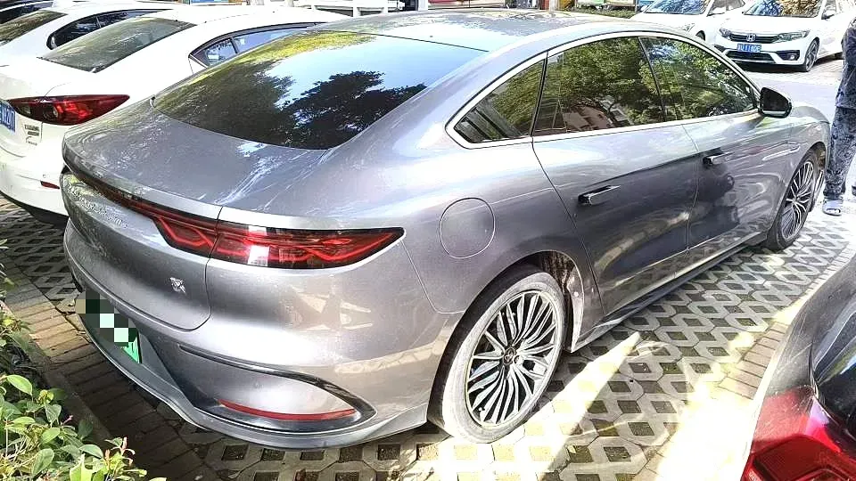 2022 Volkswagen Tiguan L 2.0T 186HP L4 7DCT,autocango,china used car exporter,china ev exporter,chinese used car exporter,chinese used ev exporter