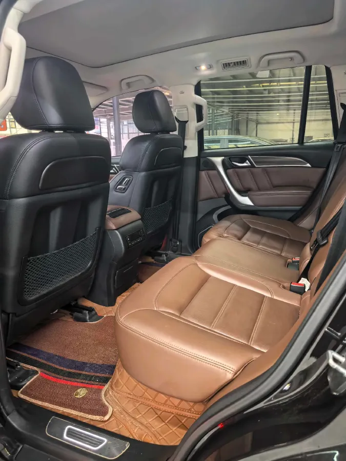 2017 Haval H9 2.0T 252HP L4 8AT,autocango,china used car exporter,china ev exporter,chinese used car exporter,chinese used ev exporter