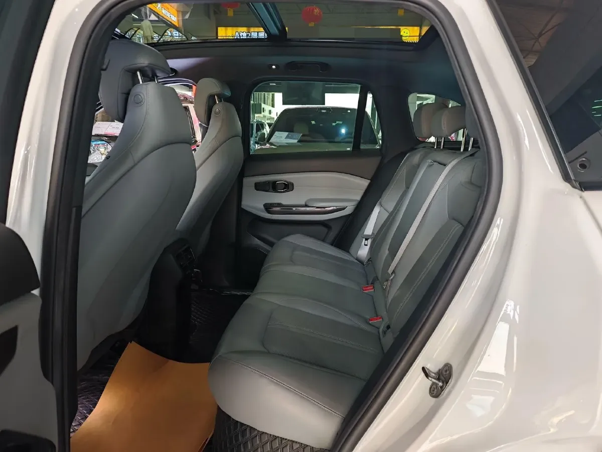 2020 Lexus NX 2.5L 155HP L4 E-CVT Hybrid,autocango,china used car exporter,china ev exporter,chinese used car exporter,chinese used ev exporter