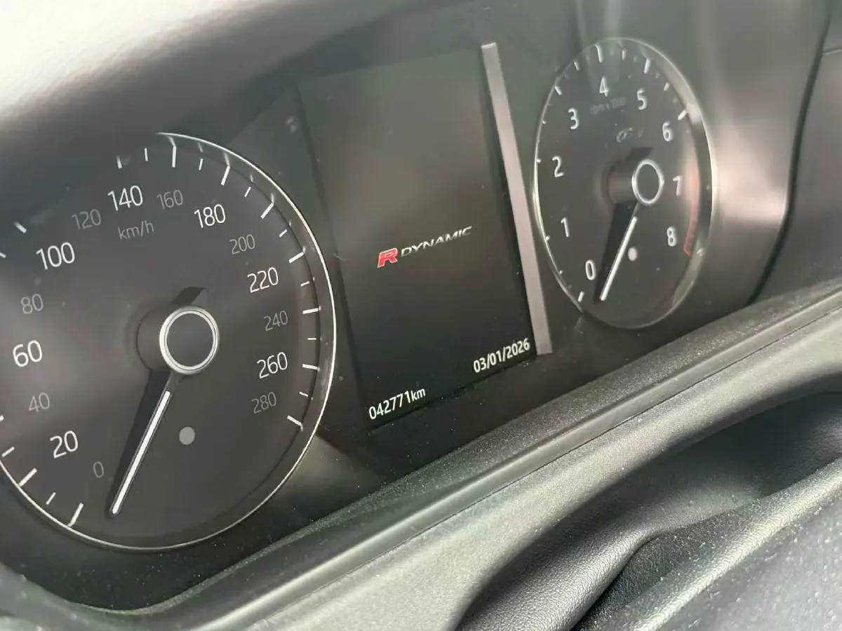 2018 Land Rover Discovery 2.0T 300HP L4 8AT,autocango,china used car exporter,china ev exporter,chinese used car exporter,chinese used ev exporter