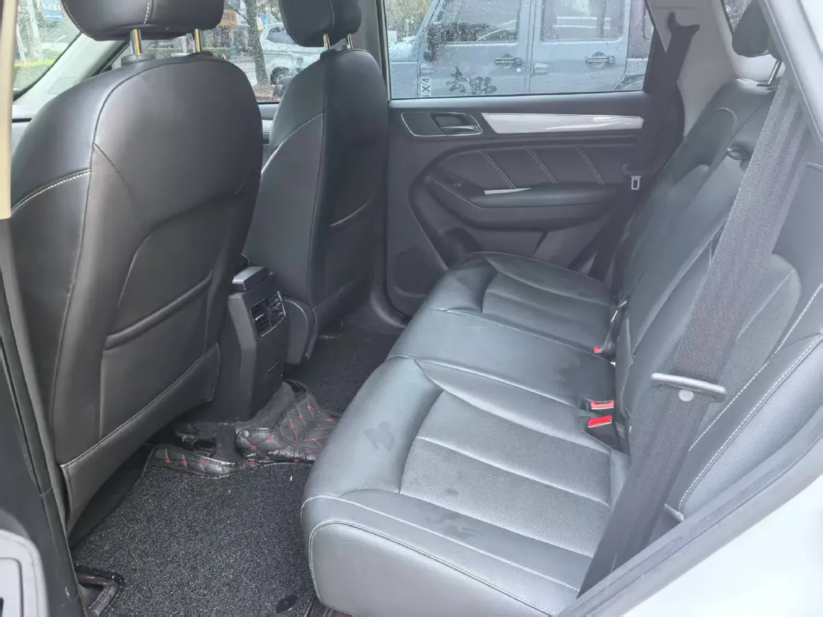 2020 Roewe i6 1.5T 169HP L4 7DCT,autocango,china used car exporter,china ev exporter,chinese used car exporter,chinese used ev exporter