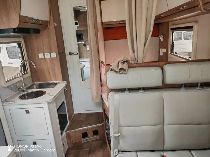 2022 MAXUS V100 RV 2.0T 150HP L4 6AT,autocango,china used car exporter,china ev exporter,chinese used car exporter,chinese used ev exporter