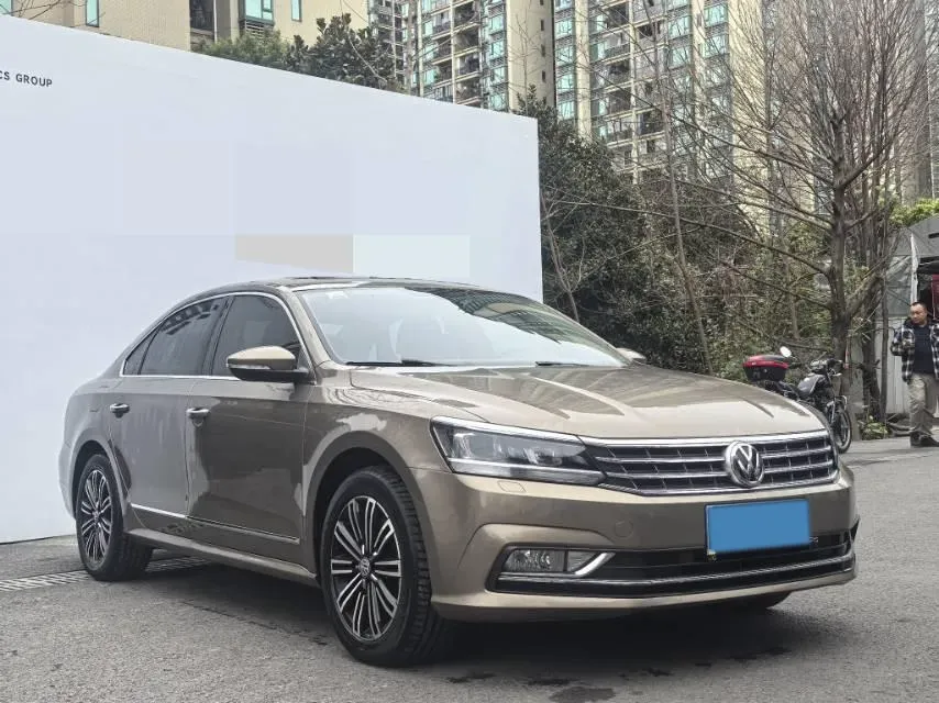 2017 Volkswagen Passat 1.8T 180HP L4 7DCT,autocango,china used car exporter,china ev exporter,chinese used car exporter,chinese used ev exporter