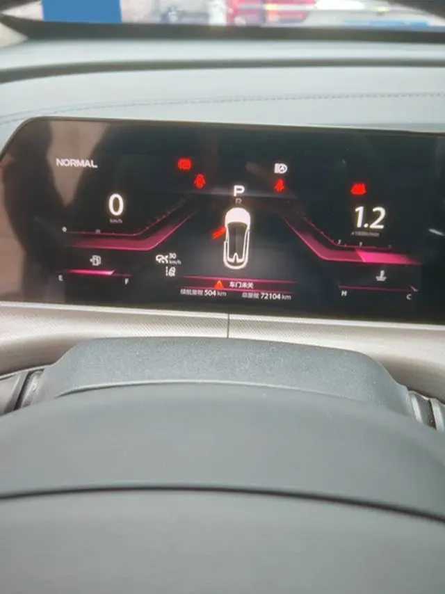 2020 ChangAn UNI-T 1.5T 180HP L4 7DCT,autocango,china used car exporter,china ev exporter,chinese used car exporter,chinese used ev exporter