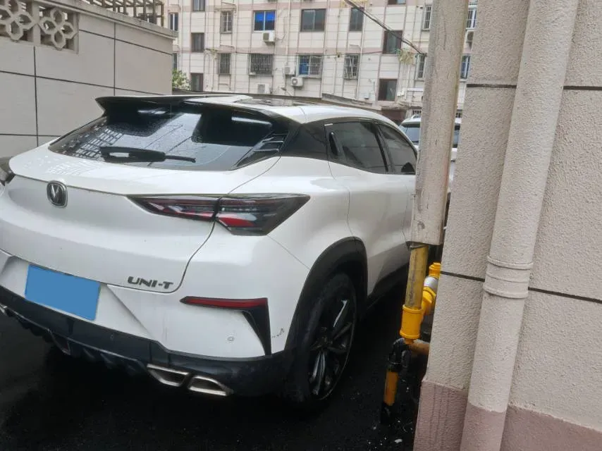 2020 ChangAn UNI-T 1.5T 180HP L4 7DCT,autocango,china used car exporter,china ev exporter,chinese used car exporter,chinese used ev exporter