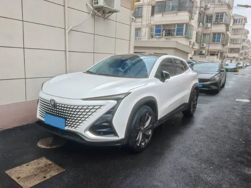 2020 ChangAn UNI-T 1.5T 180HP L4 7DCT,autocango,china used car exporter,china ev exporter,chinese used car exporter,chinese used ev exporter