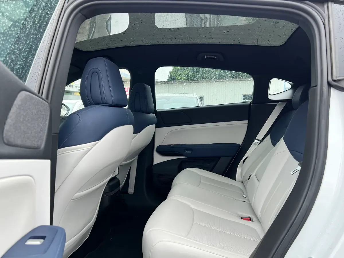 2023 Xpeng G6 BEV 66KWH,autocango,china used car exporter,china ev exporter,chinese used car exporter,chinese used ev exporter