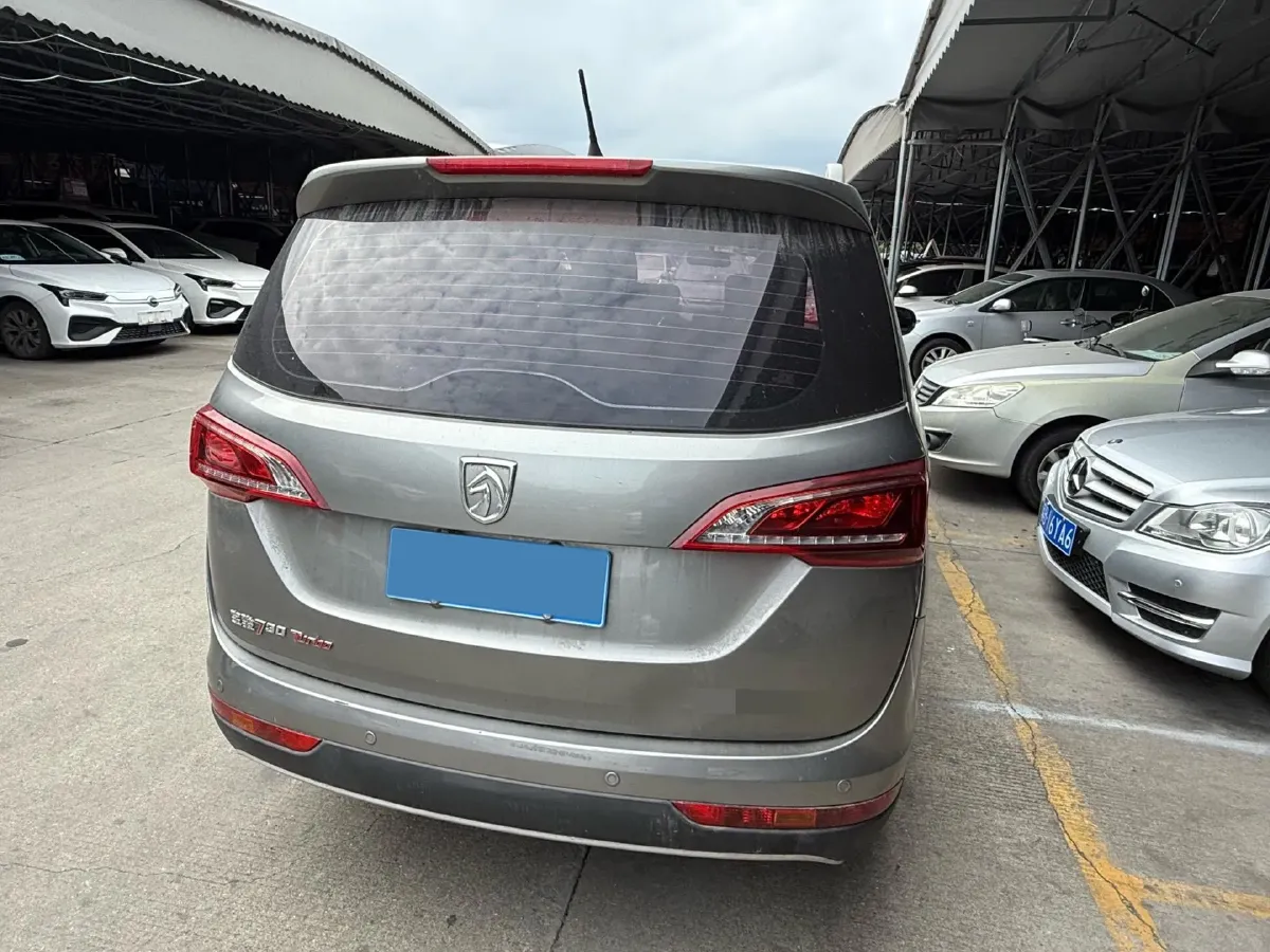 2019 BaoJun 730 1.5T 147HP L4 CVT,autocango,china used car exporter,china ev exporter,chinese used car exporter,chinese used ev exporter
