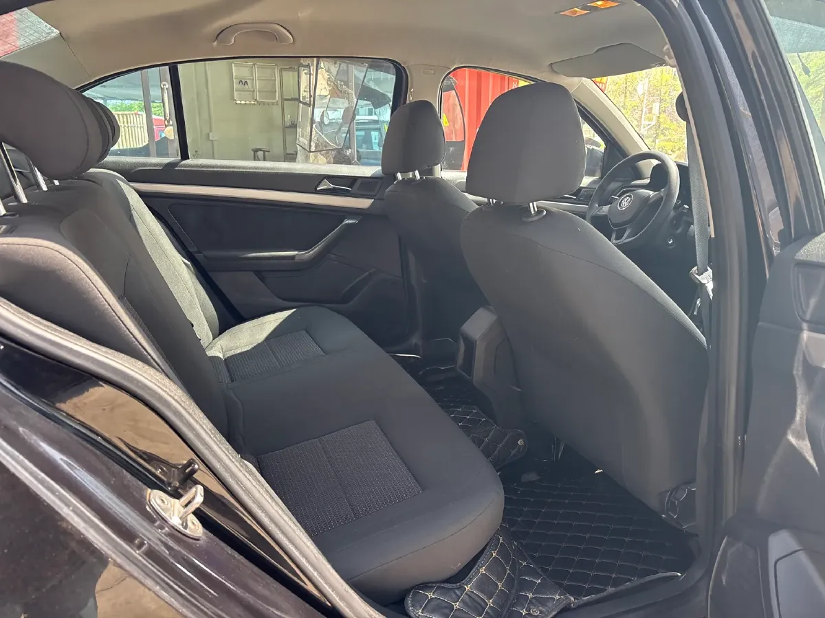 2017 Volkswagen Lavida 1.6L 110HP L4 6AT,autocango,china used car exporter,china ev exporter,chinese used car exporter,chinese used ev exporter