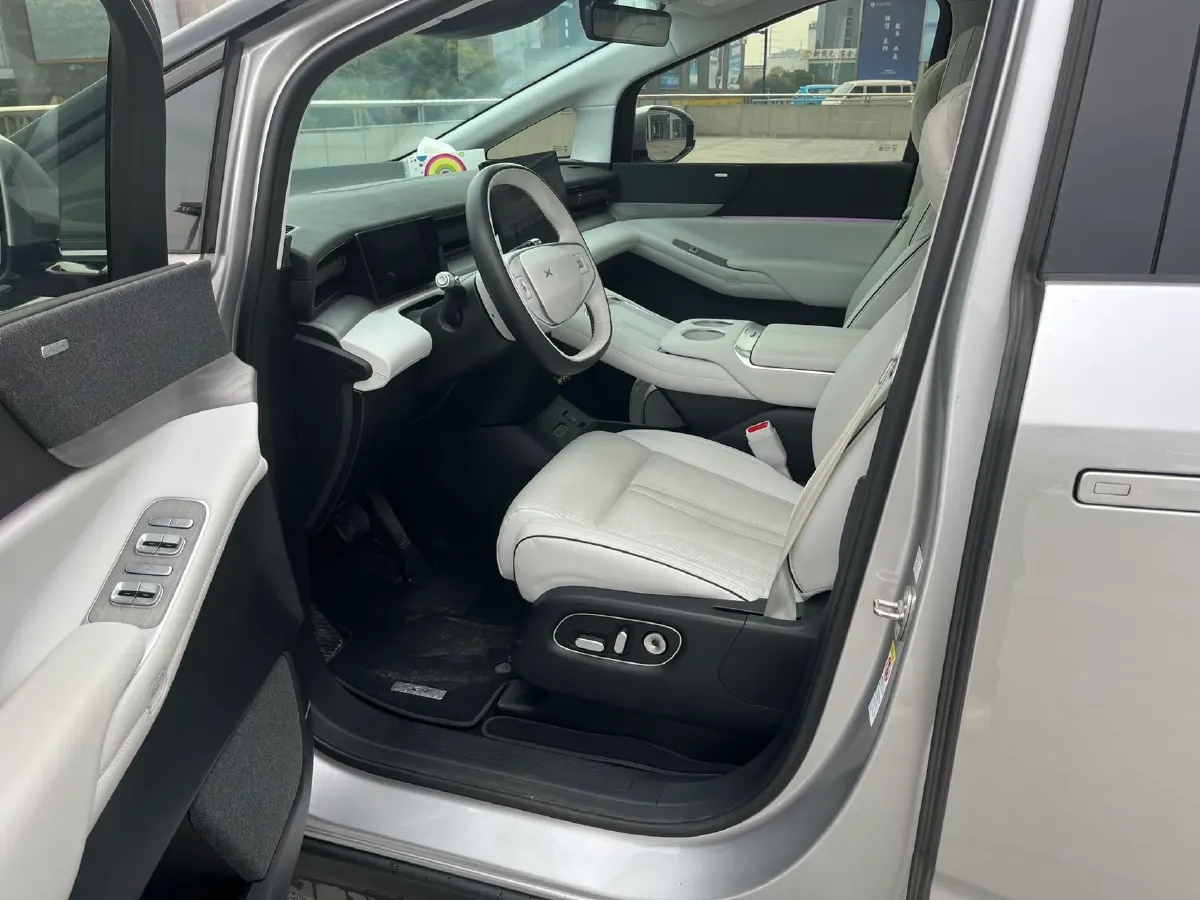 2024 Xpeng X9 BEV 101.5KWH,autocango,china used car exporter,china ev exporter,chinese used car exporter,chinese used ev exporter