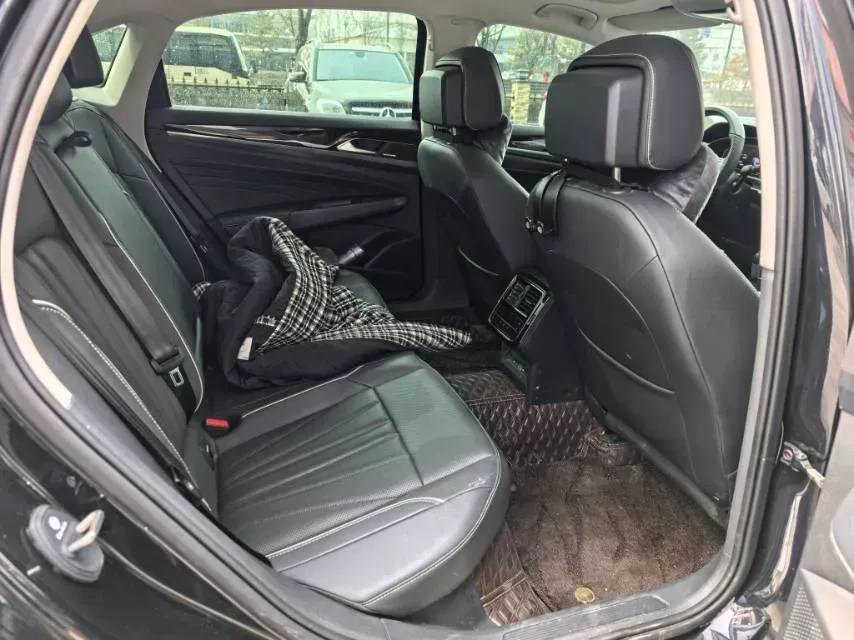 2024 Volkswagen Passat 2.0T 186HP L4 7DCT,autocango,china used car exporter,china ev exporter,chinese used car exporter,chinese used ev exporter