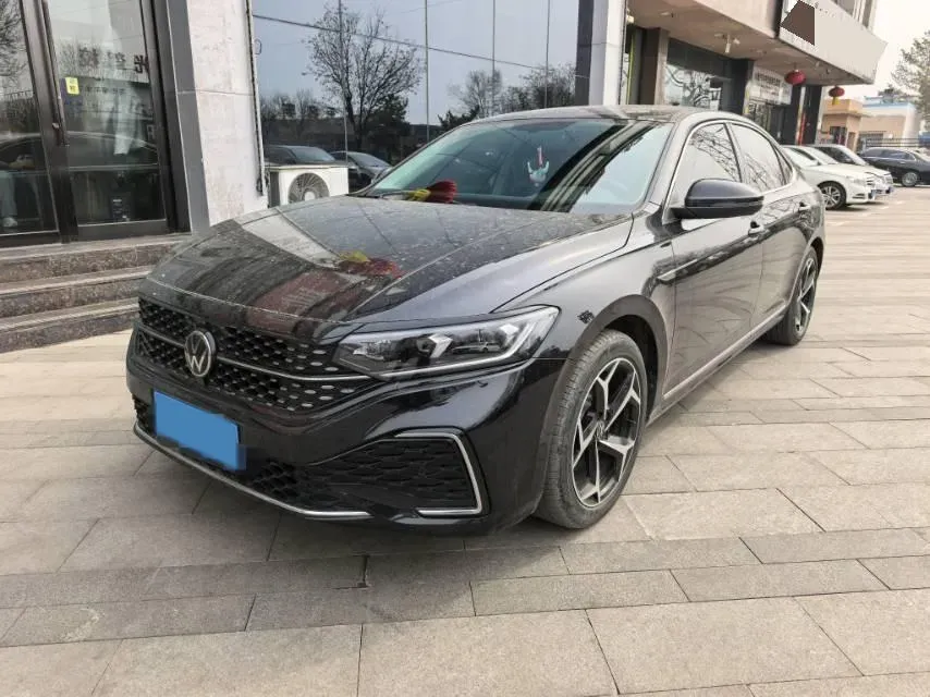 2024 Volkswagen Passat 2.0T 186HP L4 7DCT,autocango,china used car exporter,china ev exporter,chinese used car exporter,chinese used ev exporter