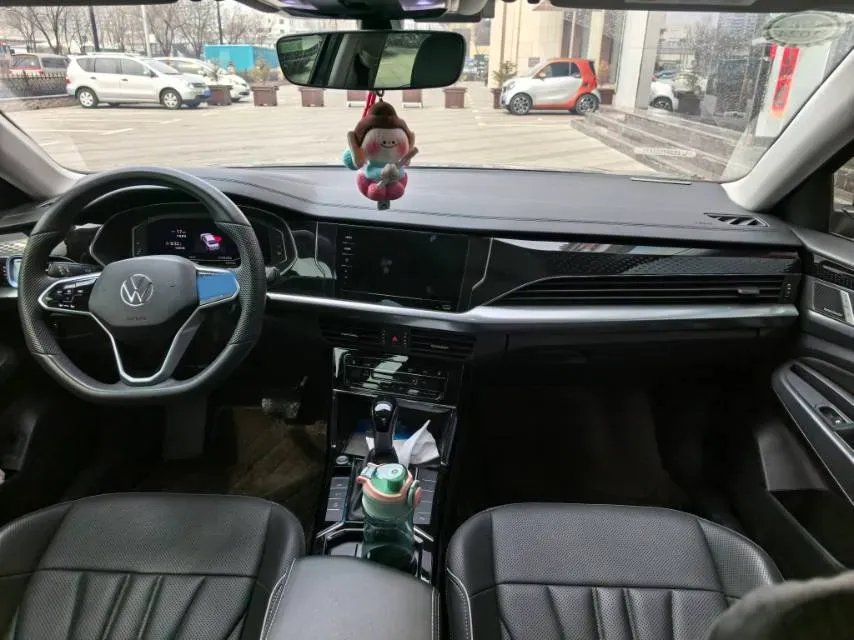 2024 Volkswagen Passat 2.0T 186HP L4 7DCT,autocango,china used car exporter,china ev exporter,chinese used car exporter,chinese used ev exporter