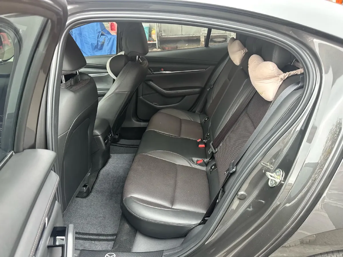 2023 Mazda 3 Axela 2.0L 158HP L4 6AT,autocango,china used car exporter,china ev exporter,chinese used car exporter,chinese used ev exporter