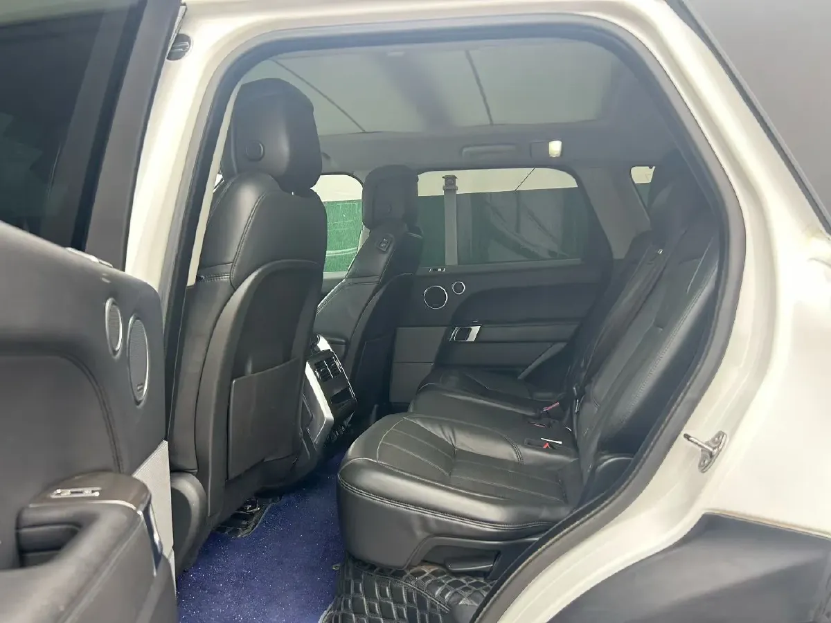 2022 Land Rover Range Rover Sport 2.0T 300HP L4 8AT PHEV 13.1KWH,autocango,china used car exporter,china ev exporter,chinese used car exporter,chinese used ev exporter