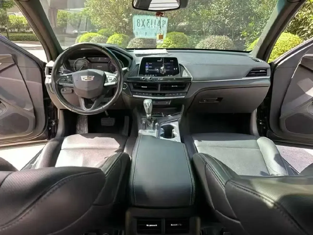 2021 Cadillac CT4 2.0T 237HP L4 8AT,autocango,china used car exporter,china ev exporter,chinese used car exporter,chinese used ev exporter