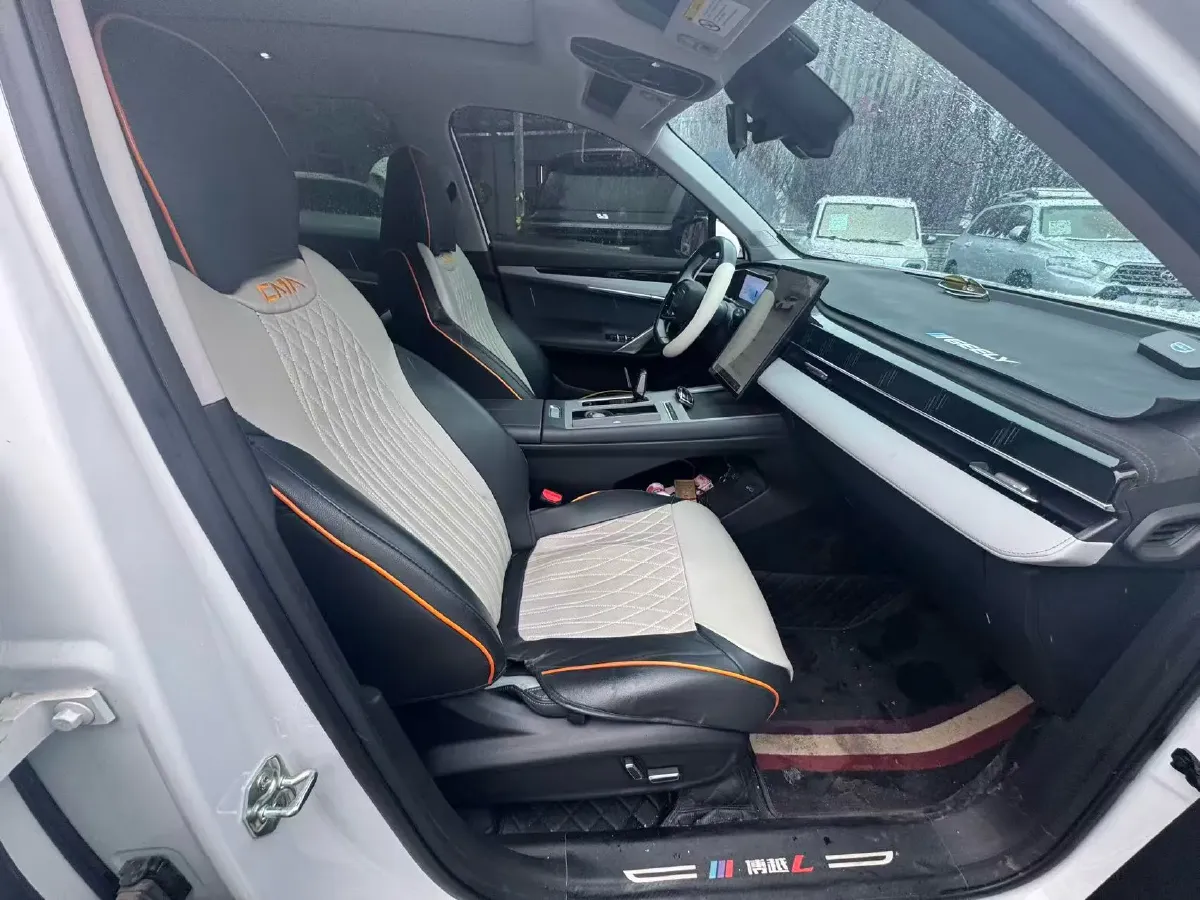 2024 Geely StarRay 1.5T 181HP L4 7DCT,autocango,china used car exporter,china ev exporter,chinese used car exporter,chinese used ev exporter