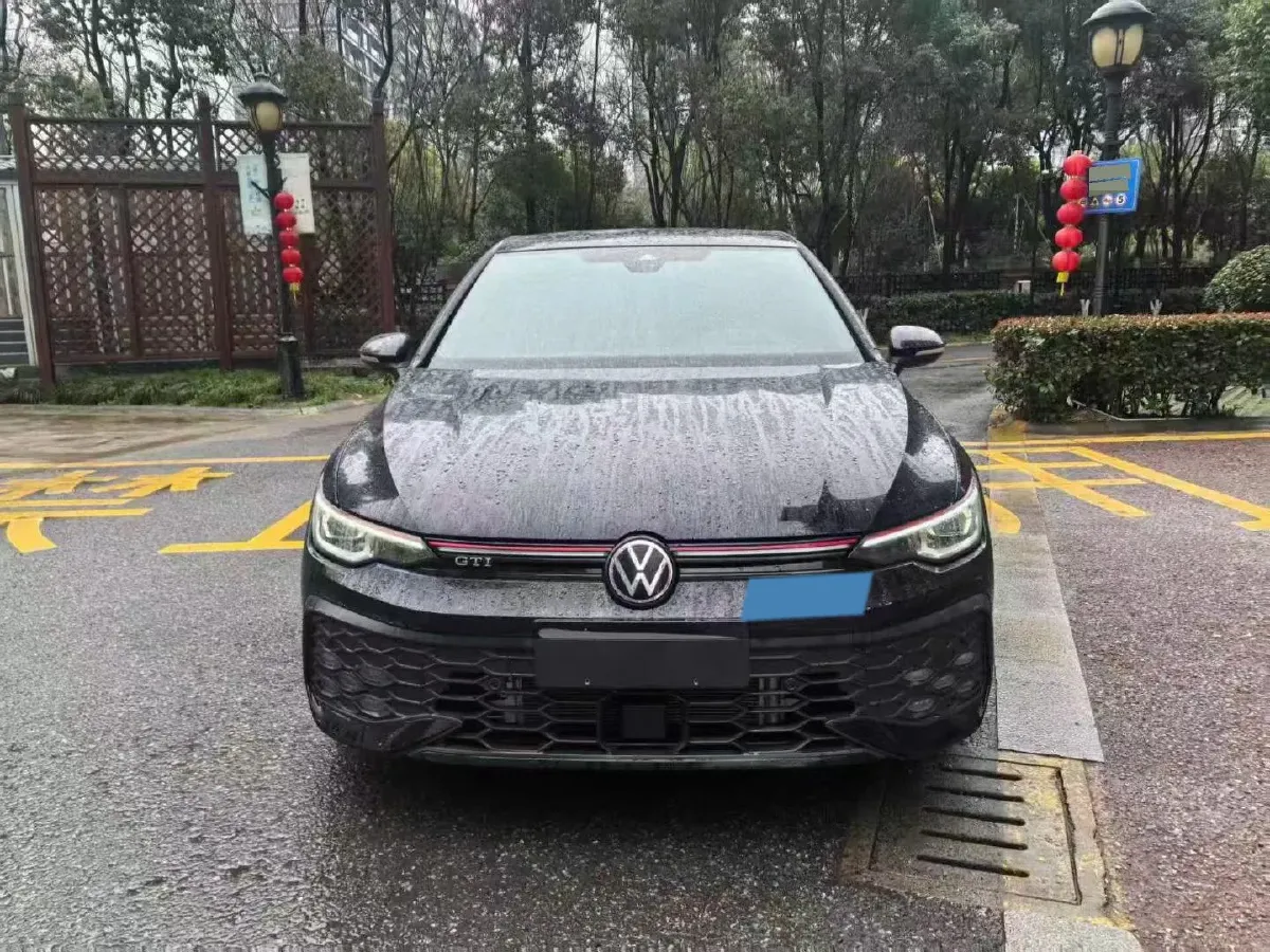 2025 Volkswagen GolfGTI 2.0T 220HP L4 7DCT,autocango,china used car exporter,china ev exporter,chinese used car exporter,chinese used ev exporter