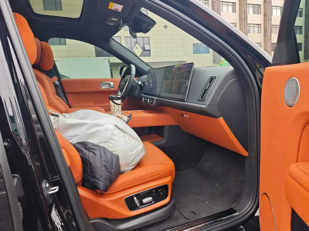 2024 Li L8 Range Extended 154HP REEV 52.3KWH,autocango,china used car exporter,china ev exporter,chinese used car exporter,chinese used ev exporter