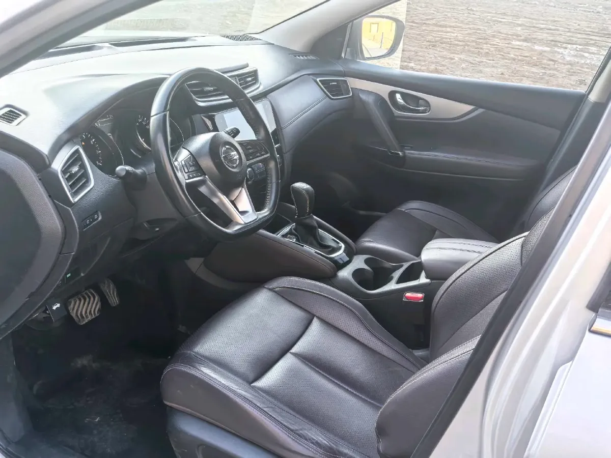 2021 Nissan Qashqai 2.0L 151HP L4 CVT,autocango,china used car exporter,china ev exporter,chinese used car exporter,chinese used ev exporter