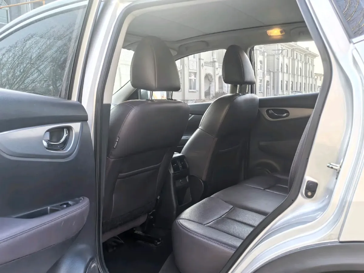 2021 Nissan Qashqai 2.0L 151HP L4 CVT,autocango,china used car exporter,china ev exporter,chinese used car exporter,chinese used ev exporter