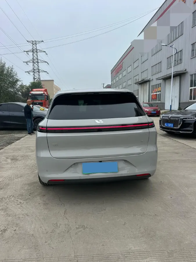2024 Li L6 Range Extended 154HP L4 REEV 36.8KWH,autocango,china used car exporter,china ev exporter,chinese used car exporter,chinese used ev exporter
