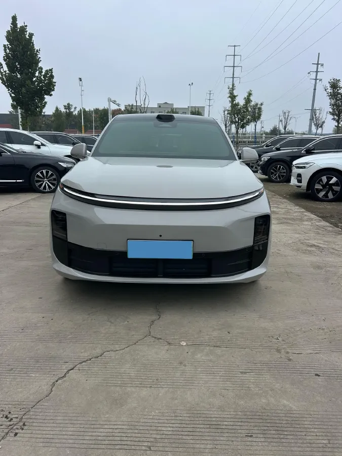 2024 Li L6 Range Extended 154HP L4 REEV 36.8KWH,autocango,china used car exporter,china ev exporter,chinese used car exporter,chinese used ev exporter