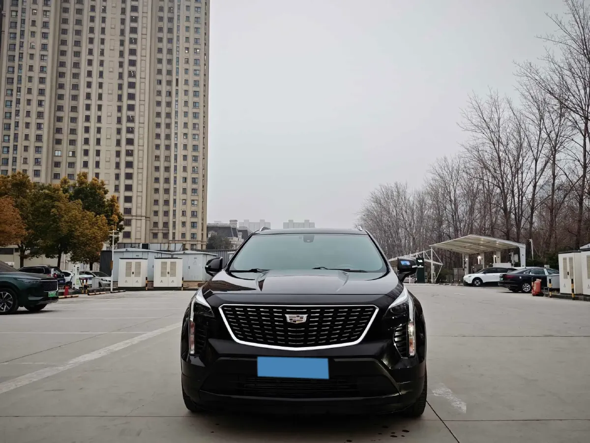 2021 Cadillac XT4 2.0T 237HP L4 9AT,autocango,china used car exporter,china ev exporter,chinese used car exporter,chinese used ev exporter