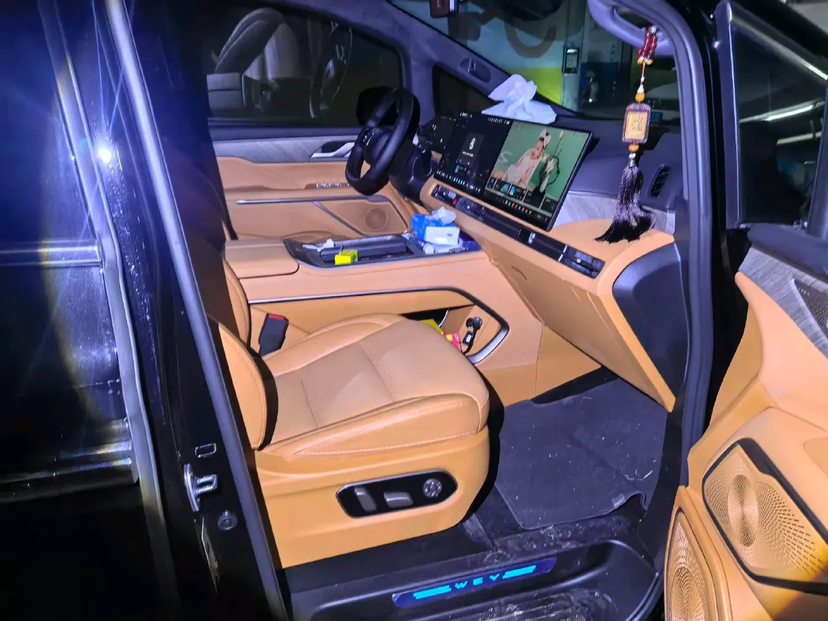 2025 WEY HighMountain 1.5T 170HP L4 4DHT PHEV,autocango,china used car exporter,china ev exporter,chinese used car exporter,chinese used ev exporter