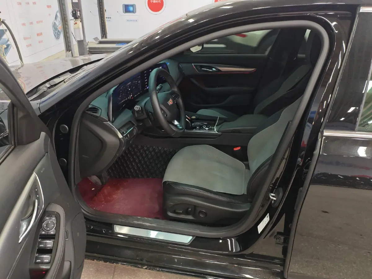 2024 Cadillac CT5 2.0T 237HP L4 10AT,autocango,china used car exporter,china ev exporter,chinese used car exporter,chinese used ev exporter